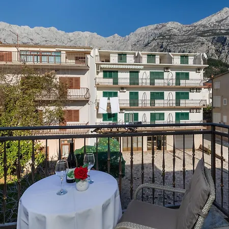 With A Parking Space - 22017 Apartment *