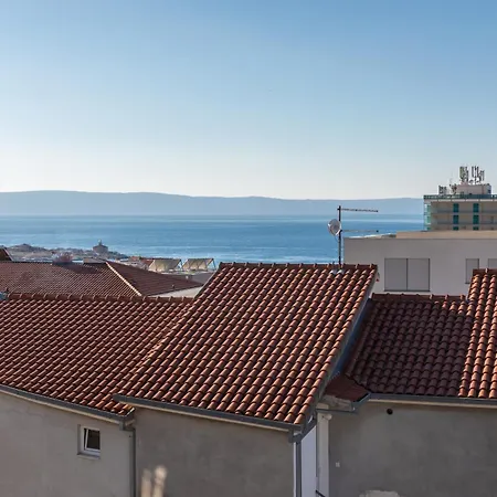 With A Parking Space - 22017 Apartment Makarska