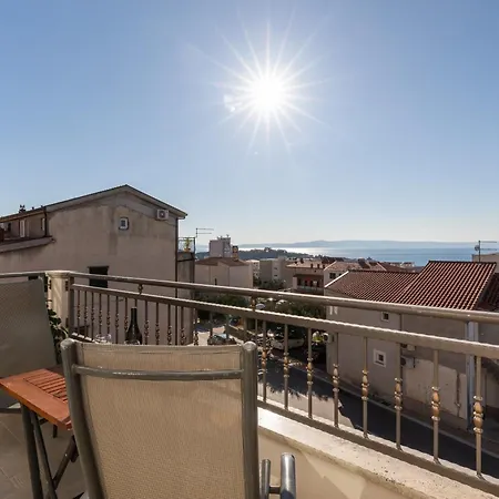 With Parking Space - 22017 Makarska