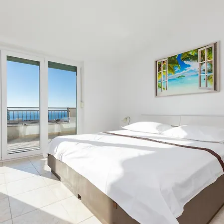 With Parking Space - 22017 * Makarska