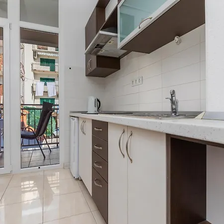 With Parking Space - 22017 Appartement *